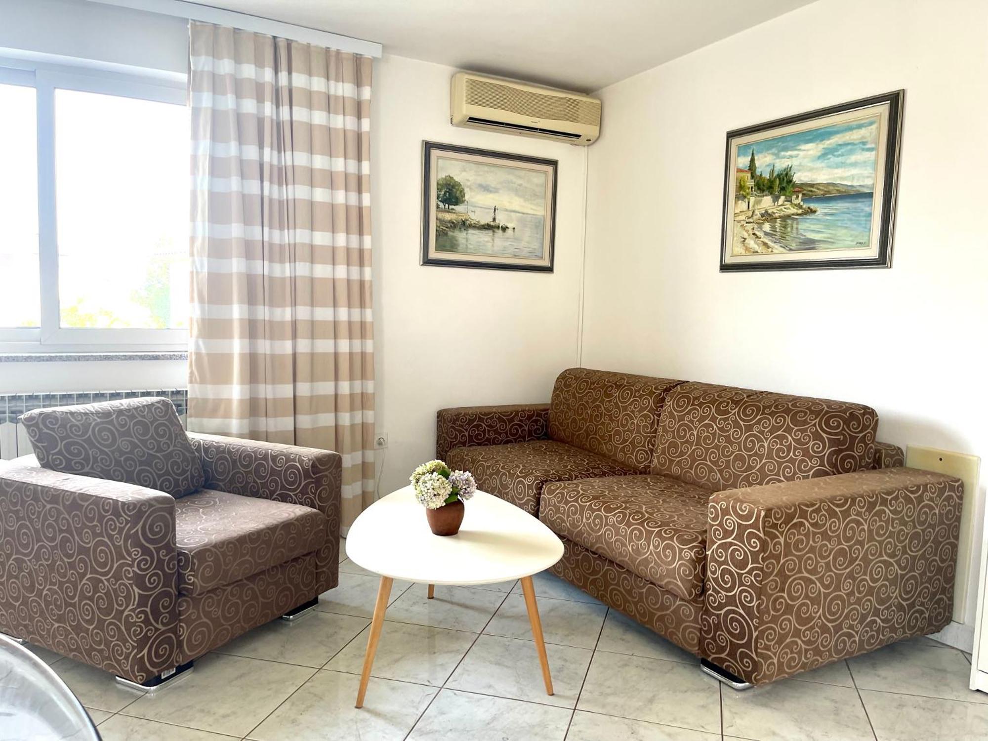 אומאג Apartments Maria מראה חיצוני תמונה