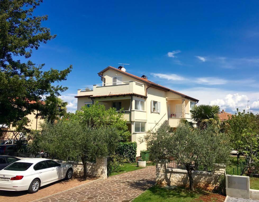 אומאג Apartments Maria מראה חיצוני תמונה